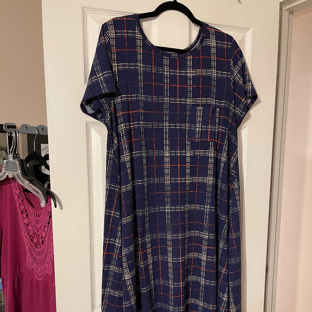 LuLaRoe Size XL Carly Dress - Navy Plaid